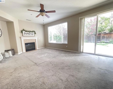 1250 Picadilly Ln, - Photo Thumbnail 2