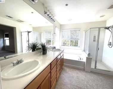 1250 Picadilly Ln, - Photo Thumbnail 11