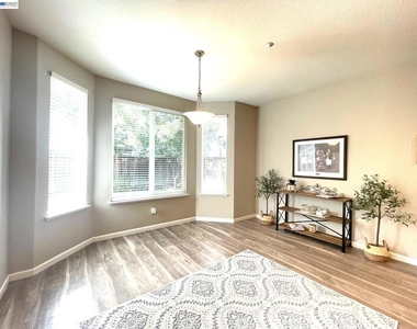 1250 Picadilly Ln, - Photo Thumbnail 4