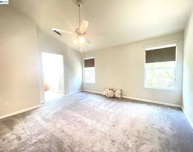 1250 Picadilly Ln, - Photo Thumbnail 9