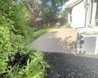 1250 Picadilly Ln, - Photo Thumbnail 16