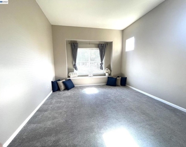 1250 Picadilly Ln, - Photo Thumbnail 1