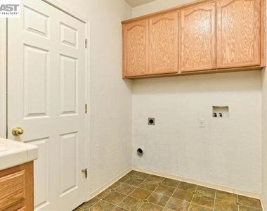 536 Pestana Ave - Photo Thumbnail 20
