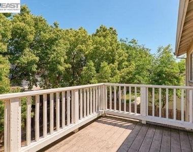 536 Pestana Ave - Photo Thumbnail 25