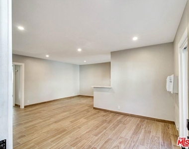 8415 Willis Avenue - Photo Thumbnail 5