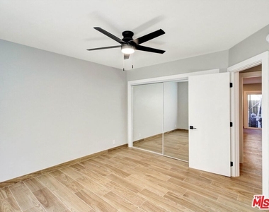 8415 Willis Avenue - Photo Thumbnail 18