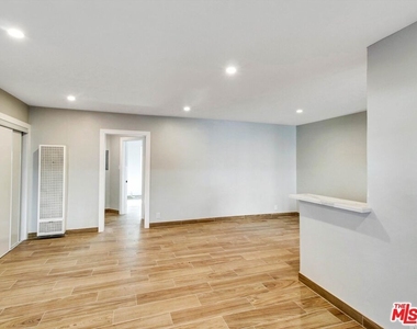 8415 Willis Avenue - Photo Thumbnail 7