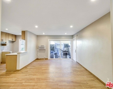 8415 Willis Avenue - Photo Thumbnail 22