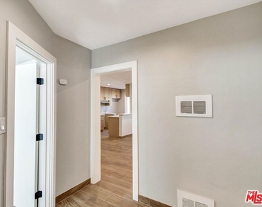 8415 Willis Avenue - Photo Thumbnail 21