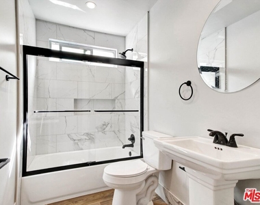 8415 Willis Avenue - Photo Thumbnail 20