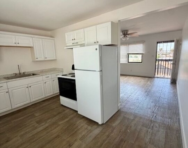 4053 Hamilton Street - Photo Thumbnail 9