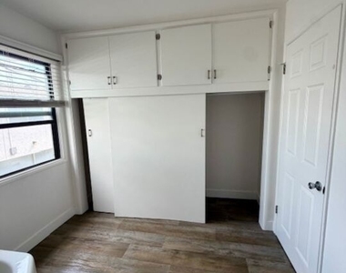 4053 Hamilton Street - Photo Thumbnail 12