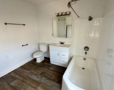 4053 Hamilton Street - Photo Thumbnail 13