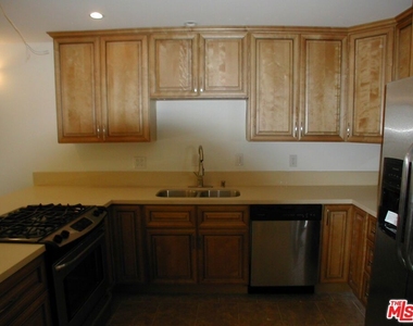 3603 Mentone Avenue - Photo Thumbnail 11