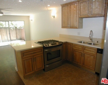 3603 Mentone Avenue - Photo Thumbnail 9
