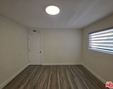 1760 S Bentley Avenue - Photo Thumbnail 34