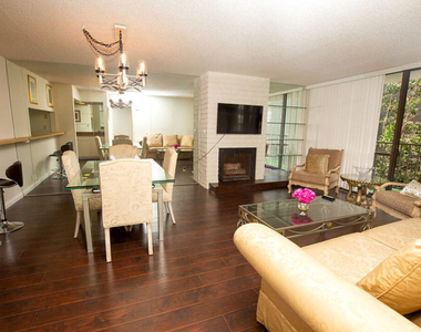 10966 Rochester Avenue - Photo Thumbnail 2