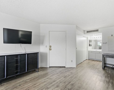 3600 Bagley Avenue - Photo Thumbnail 9
