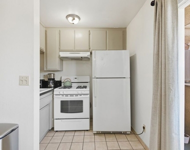3600 Bagley Avenue - Photo Thumbnail 5