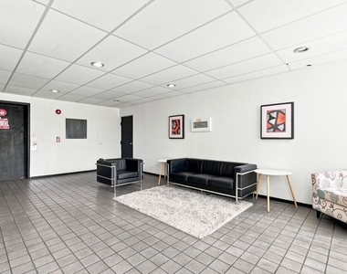 3600 Bagley Avenue - Photo Thumbnail 13