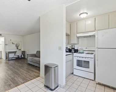3600 Bagley Avenue - Photo Thumbnail 7