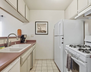 3600 Bagley Avenue - Photo Thumbnail 5