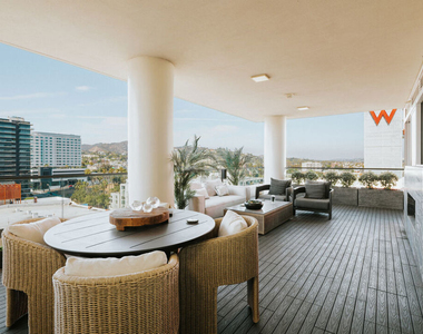 6250 Hollywood Boulevard - Photo Thumbnail 8