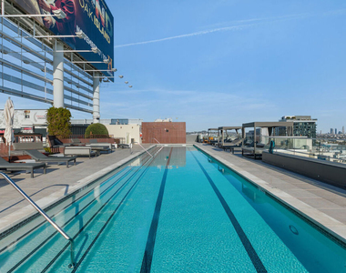6250 Hollywood Boulevard - Photo Thumbnail 26
