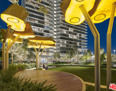 11750 Wilshire Boulevard - Photo Thumbnail 18