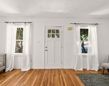 2004 Echo Park Avenue - Photo Thumbnail 1