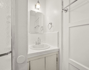 2004 Echo Park Avenue - Photo Thumbnail 19