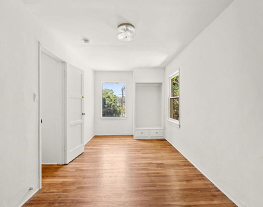 2004 Echo Park Avenue - Photo Thumbnail 16
