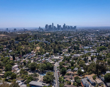 2004 Echo Park Avenue - Photo Thumbnail 39