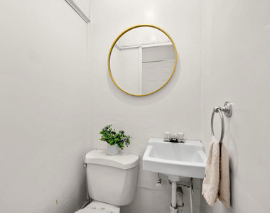 2004 Echo Park Avenue - Photo Thumbnail 13