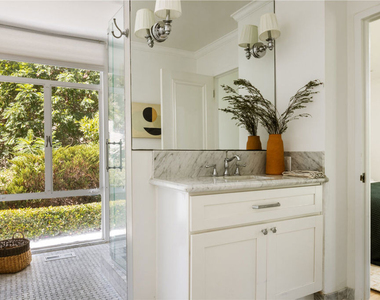 936 Chantilly Road - Photo Thumbnail 14