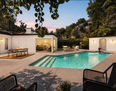 936 Chantilly Road - Photo Thumbnail 22