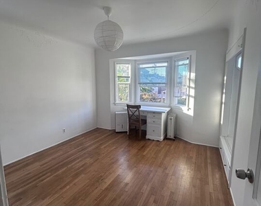12444 Greene Avenue - Photo Thumbnail 7