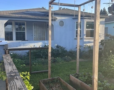 12444 Greene Avenue - Photo Thumbnail 15