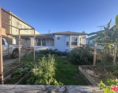 12444 Greene Avenue - Photo Thumbnail 17