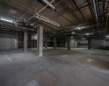 1016 N Martel Avenue - Photo Thumbnail 21