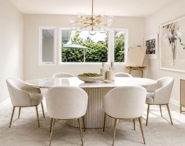 1423 Roscomare Road - Photo Thumbnail 4