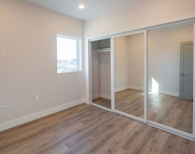 3672 Jasmine Avenue - Photo Thumbnail 19