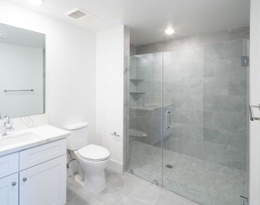 3672 Jasmine Avenue - Photo Thumbnail 18