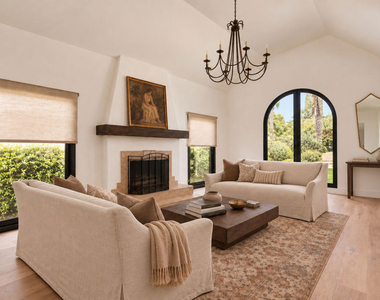 439 N La Jolla Avenue - Photo Thumbnail 5