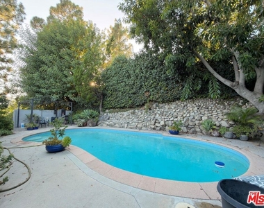 3323 Reta Street - Photo Thumbnail 33