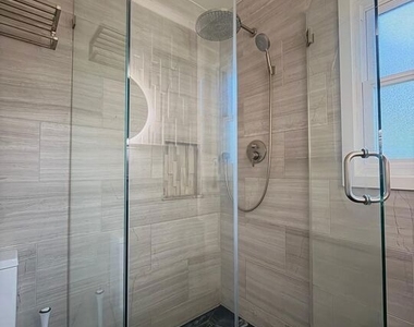 3323 Reta Street - Photo Thumbnail 10