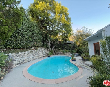 3323 Reta Street - Photo Thumbnail 1