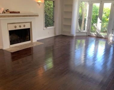 8585 Airdrome Street - Photo Thumbnail 5