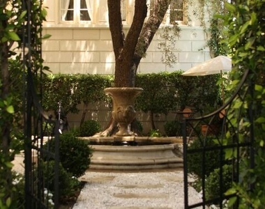 1360 N Crescent Heights Boulevard - Photo Thumbnail 2