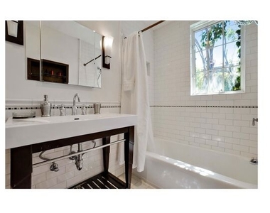 1360 N Crescent Heights Boulevard - Photo Thumbnail 11